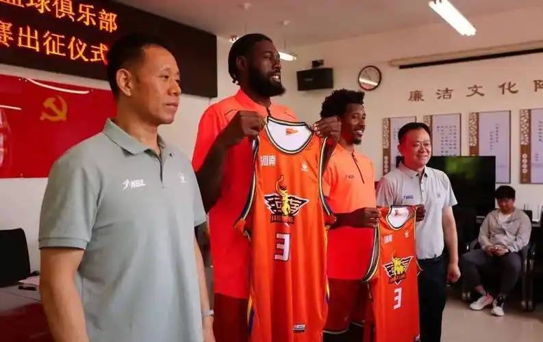 CBA联赛停摆,球员们面临为期不定的休息的简单介绍 CBA联赛停摆,球员们面临为期不定的休息的简单介绍