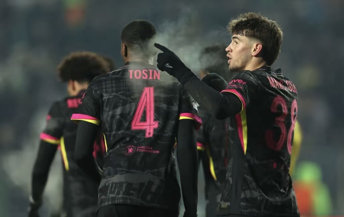 爱游戏入口-意甲劲旅击败强敌，升至联赛榜首宝座