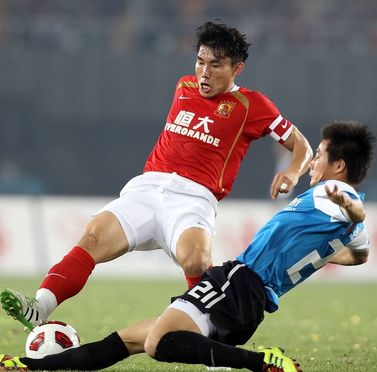 广州恒大客战压力山大,冲击三连胜的简单介绍 广州恒大客战压力山大,冲击三连胜的简单介绍