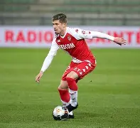 包含挪威球员齐心协力，带队跻身强项的词条