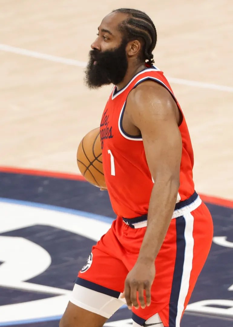 火箭战胜独行侠，哈登连砍三节领袖地位争夺狂潮的简单介绍