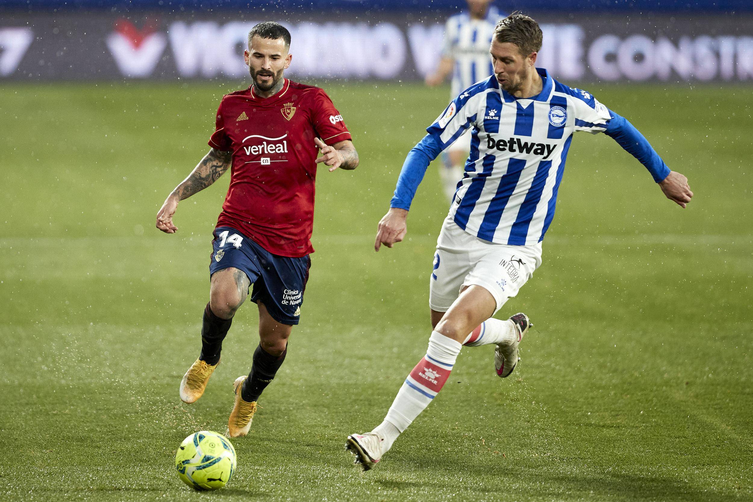 爱游戏-塞维利亚大比分胜出，客场赛事获得胜利的简单介绍