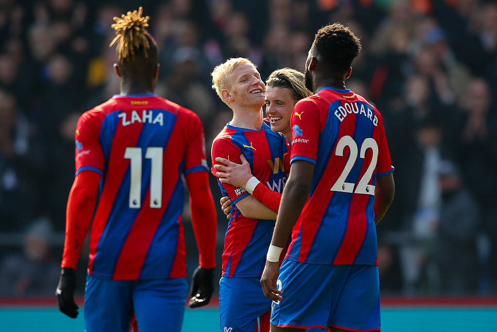 爱游戏亚洲官网-南安普顿客场抢分，终结连败颓势