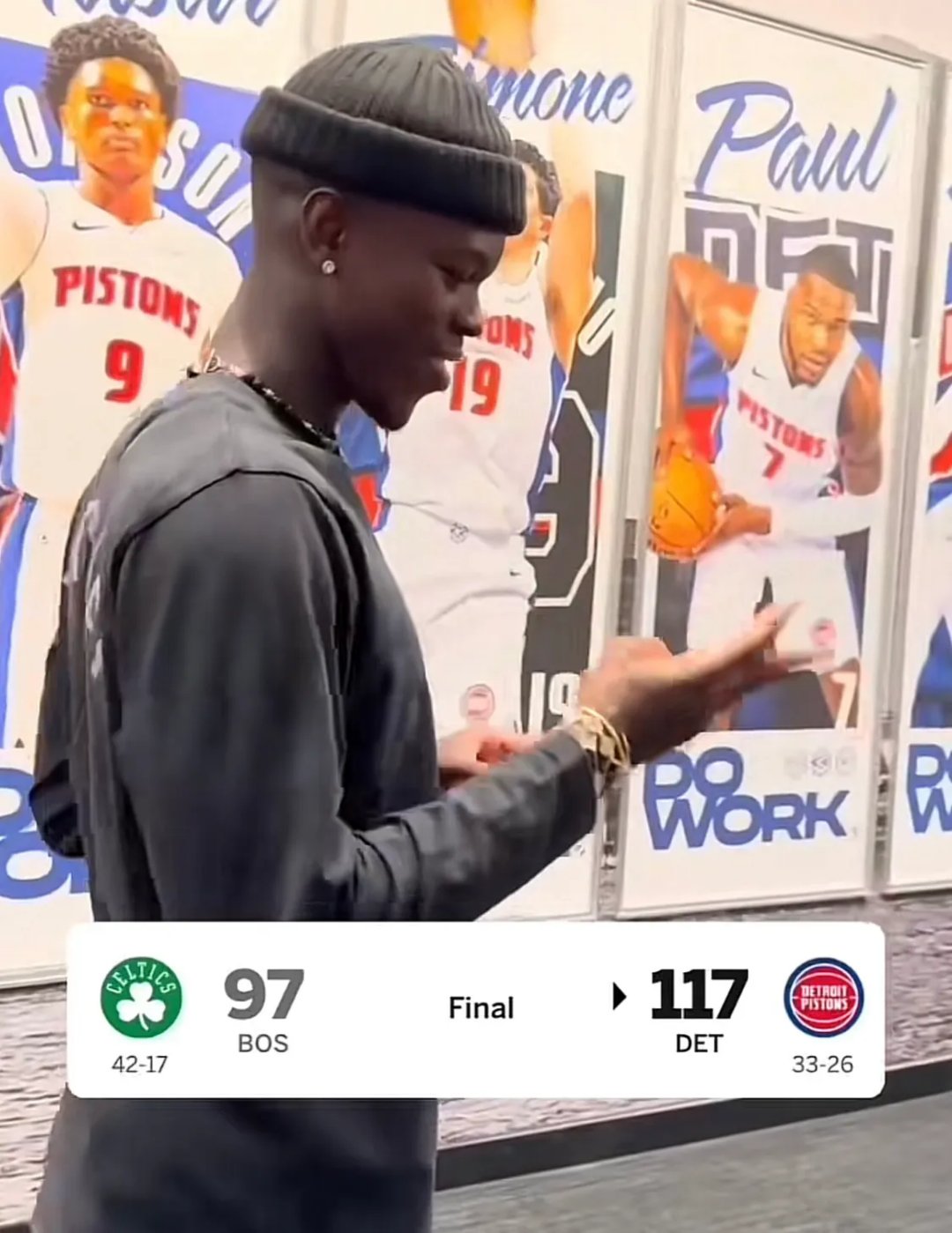 活塞队前锋成为球队得分王,为胜利贡献巨大 活塞队前锋成为球队得分王,为胜利贡献巨大