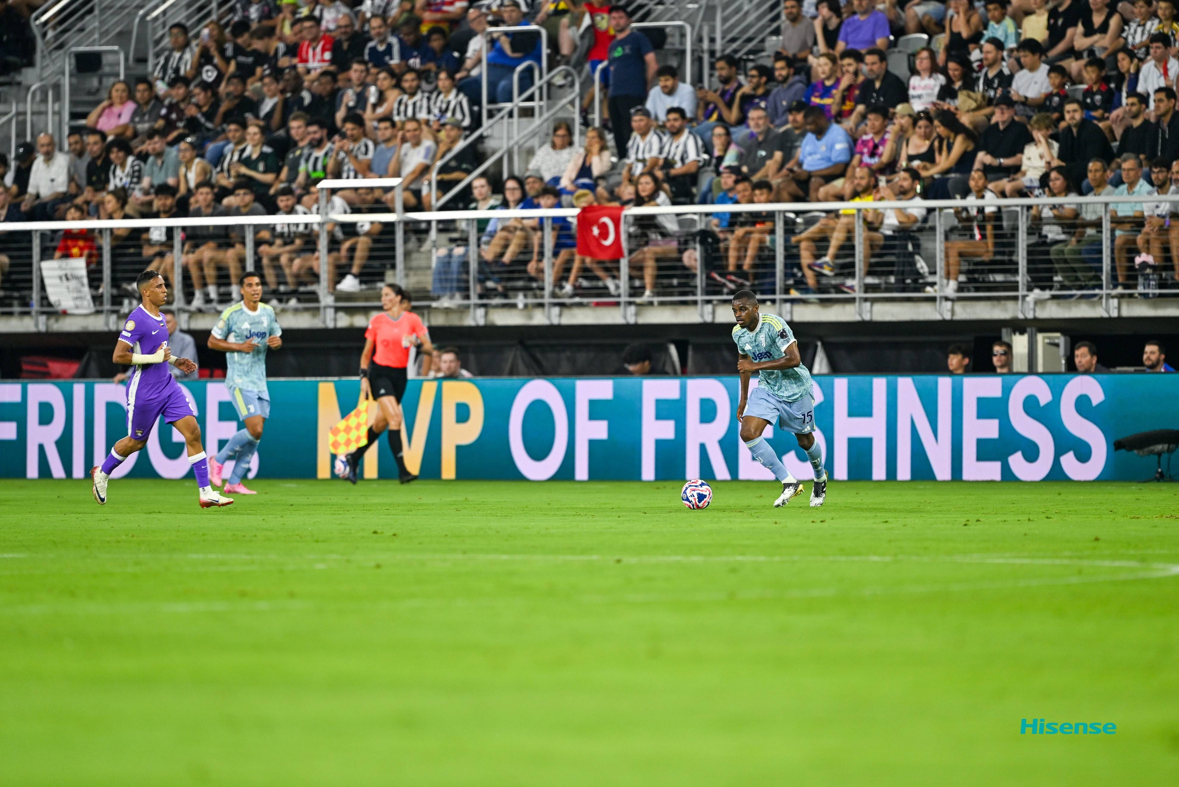 爱游戏app下载-尤文图斯中场核心因伤缺阵，球队战力下降的简单介绍