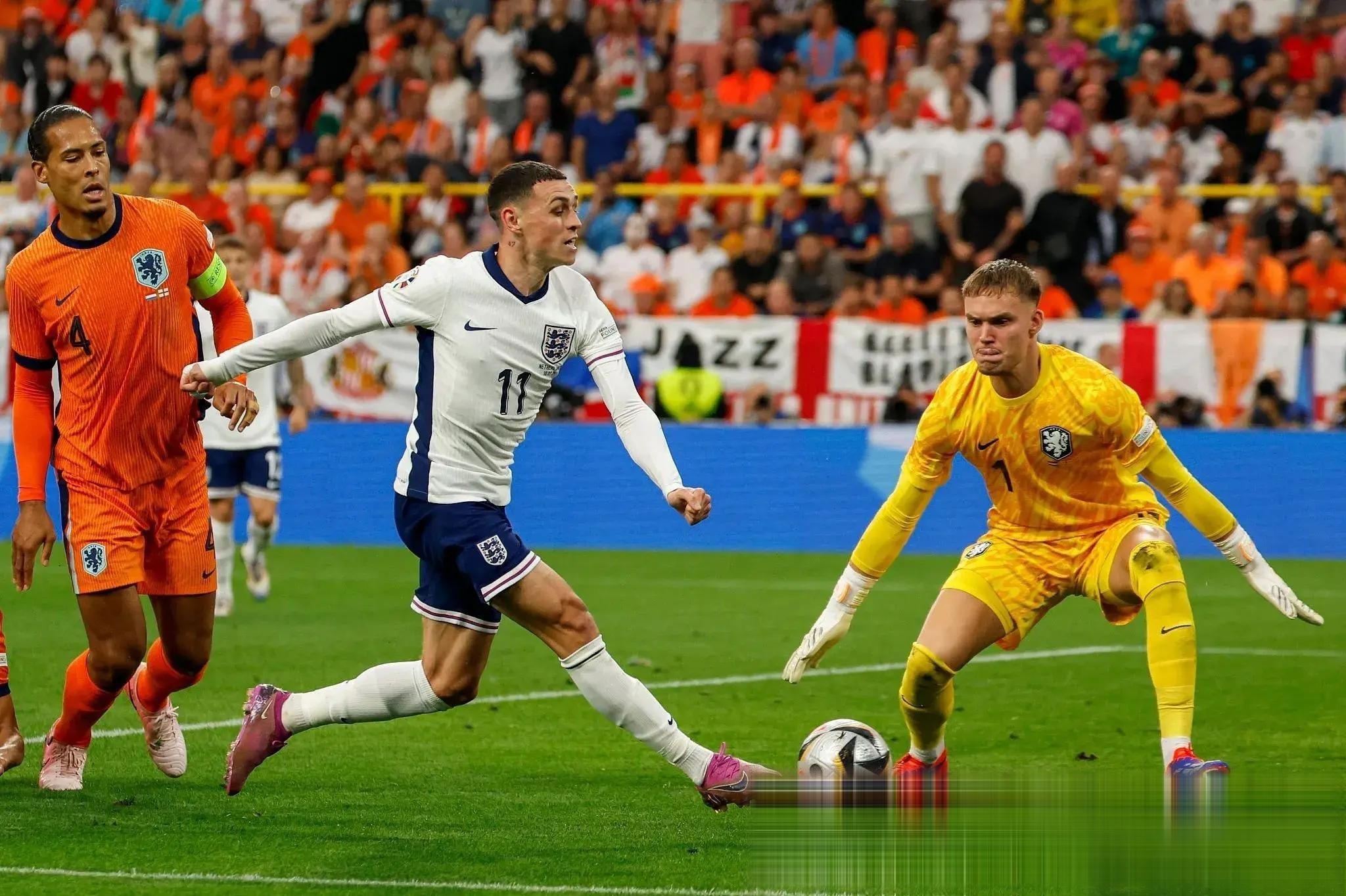 爱游戏中国官网-荷兰遗憾落败，英格兰赢球晋级