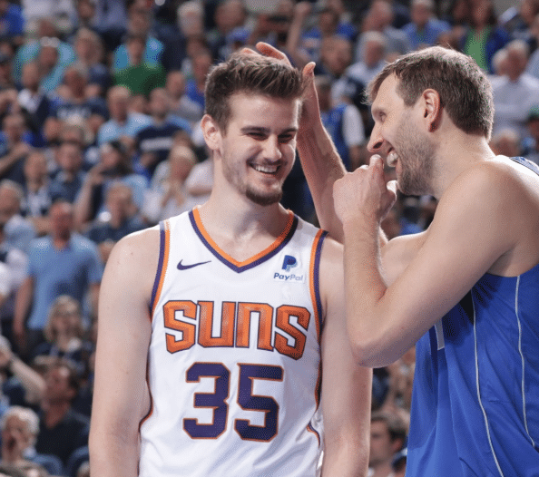 雄鹿外线射手神奇发挥,双战狂砍+刷新记录的简单介绍 雄鹿外线射手神奇发挥,双战狂砍+刷新记录的简单介绍