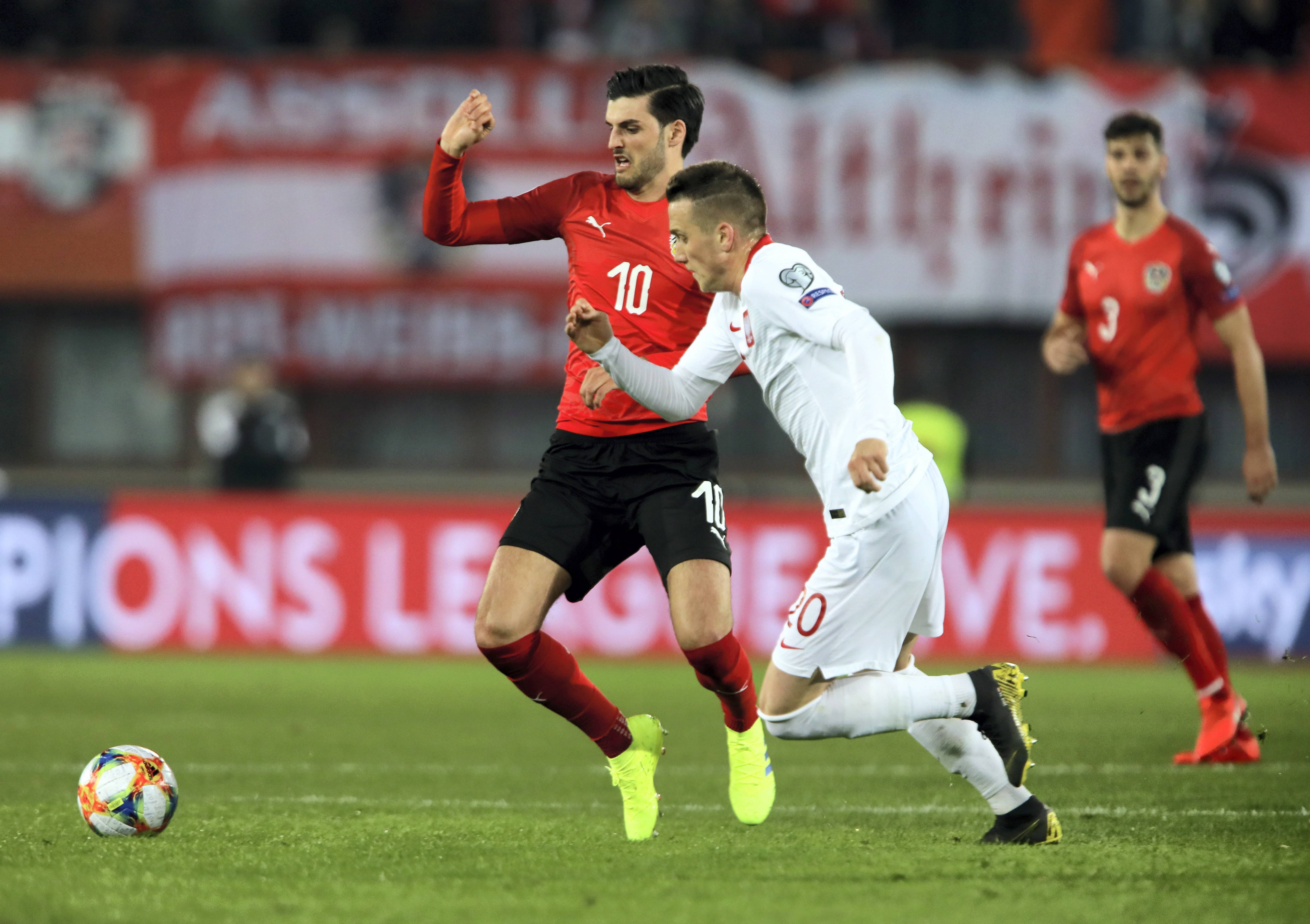 爱游戏官网网页版入口-奥地利队与捷克队在欧洲进行友谊赛