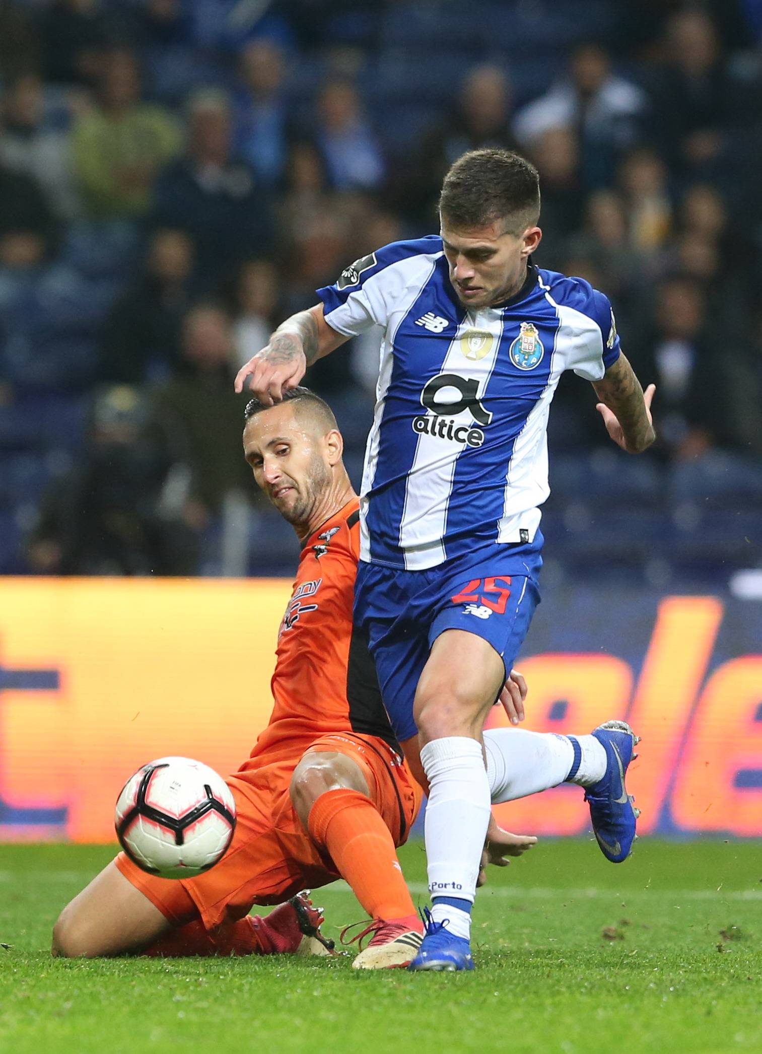 南美洲精英对决，胜者称霸洲际足坛的简单介绍