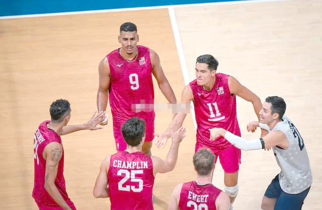 斯洛文尼亚队努力逆转比分，成功晋级