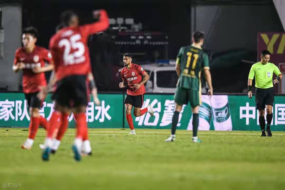爱游戏官方登录入口-长春亚泰主场憾负广州二代，降级形势更加严峻的简单介绍