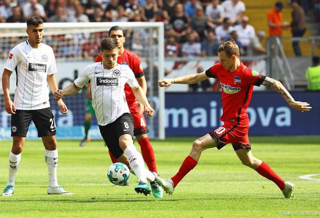 沙尔克不敌莱比锡红牛，遭遇颓势势不可挽的简单介绍