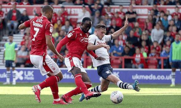 爱游戏在线登录-关于诺里奇主场战胜对手，稳定保级形势的信息