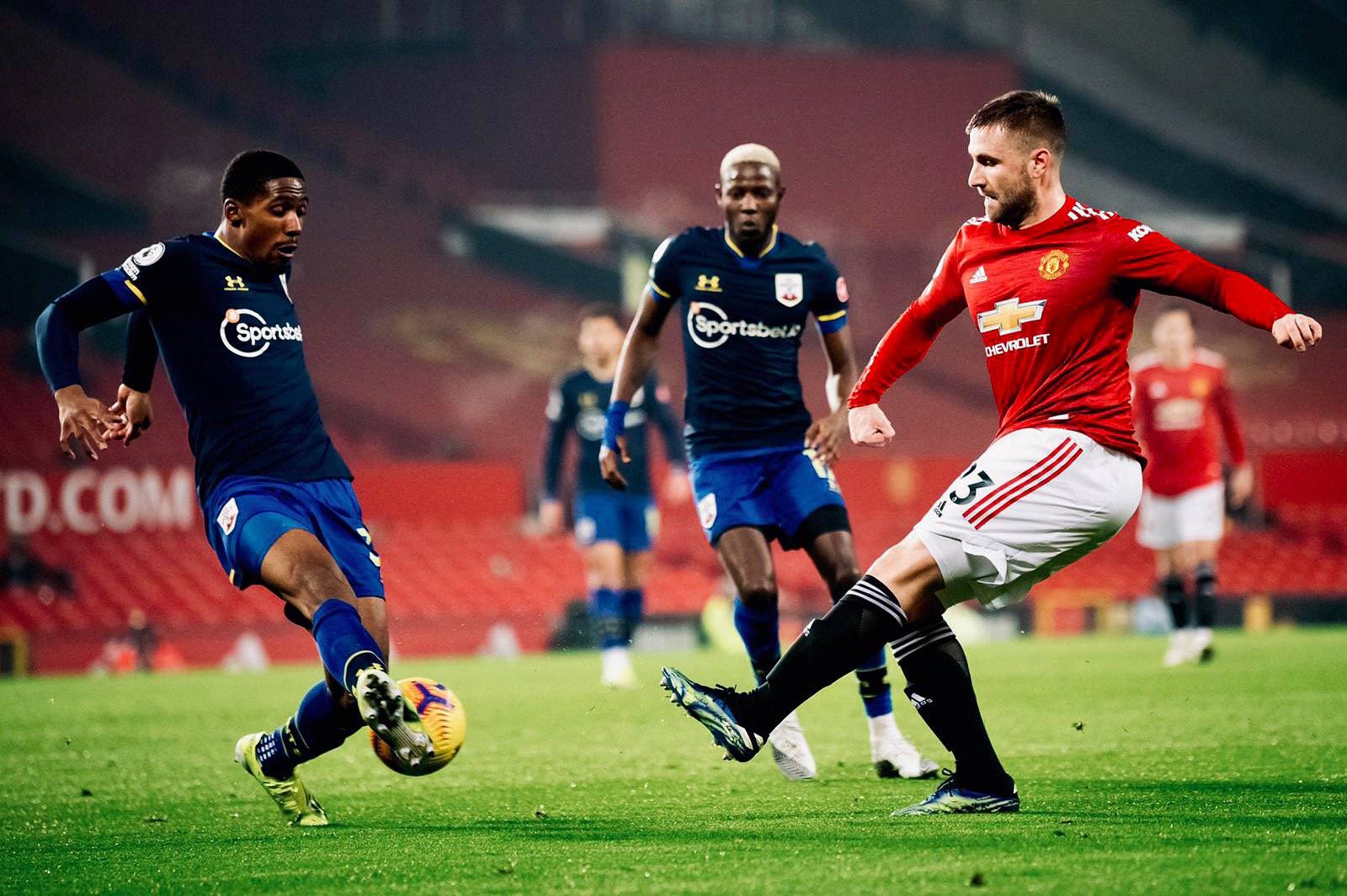 爱游戏官方登录入口-南安普顿坐镇主场，全面压制对手