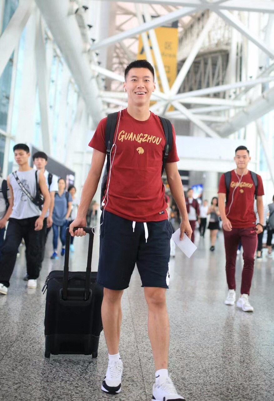 爱游戏登录入口-紧张备战决赛，擂台争雄一触即发